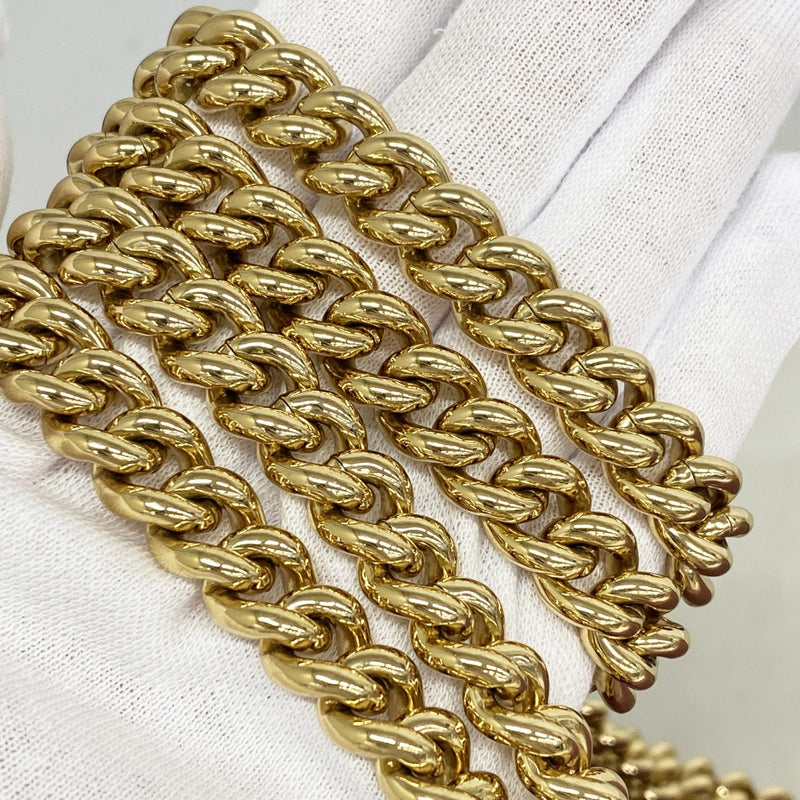【6fb2522】サルヴァトーレフェラガモ ショルダーバッグ ヴァラ レザー パープル ゴールド金具【中古】レディース