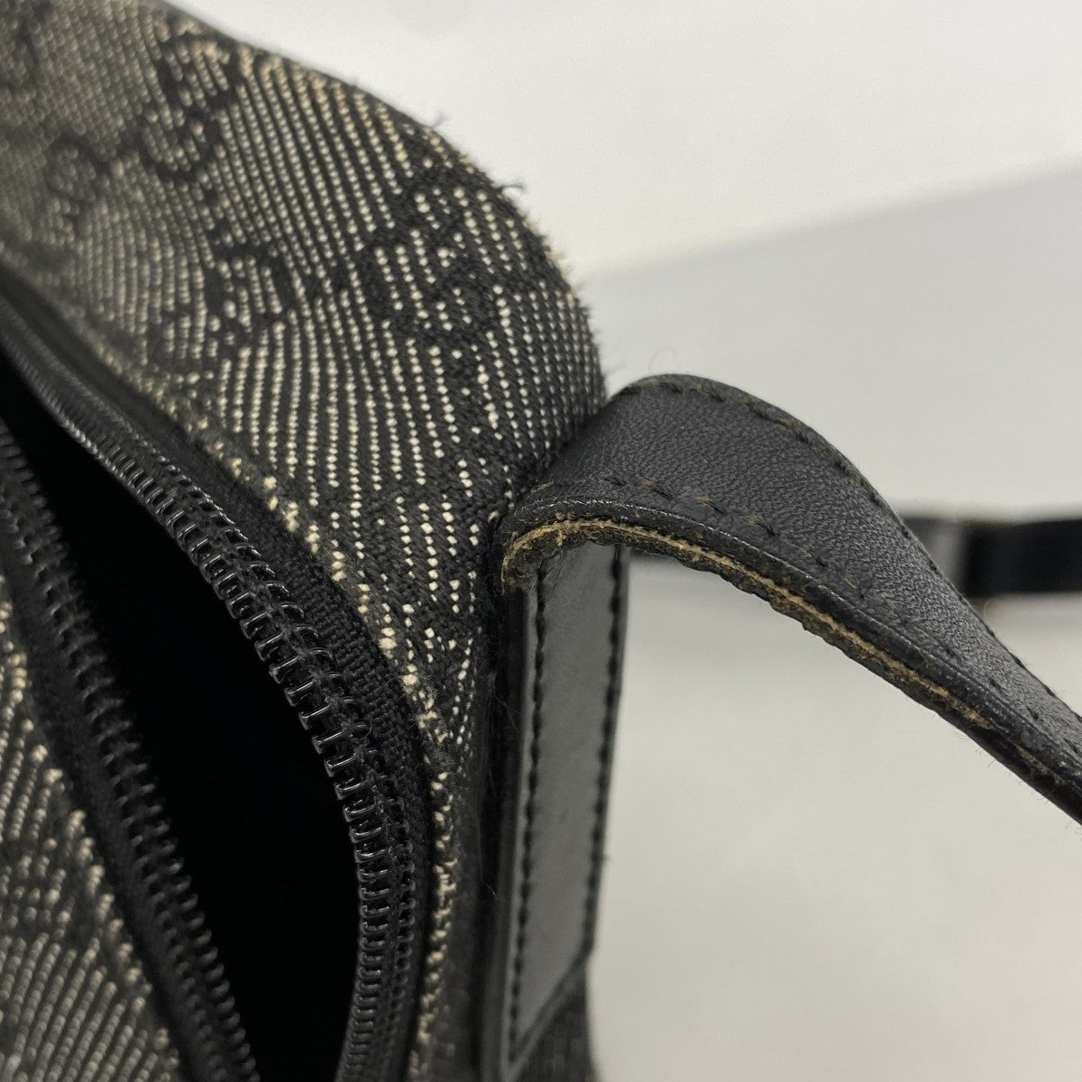 【6fb2544-k】グッチ ショルダーバッグ 03136 デニム ブラック シルバー金具【中古】レディース