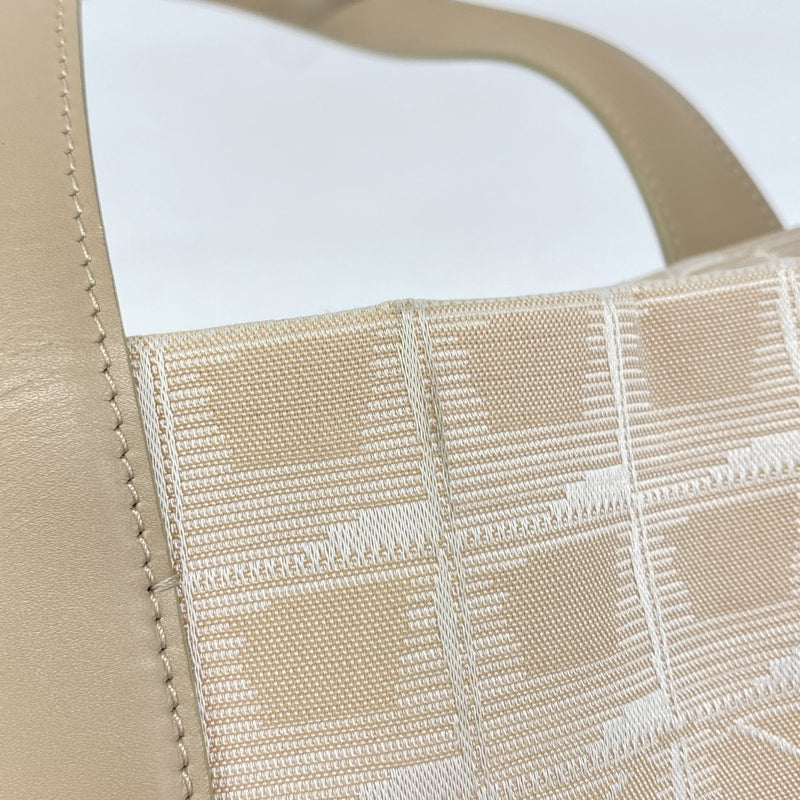 【6fb2546-k】シャネル トートバッグ ニュートラベル ナイロン ベージュ シャンパンゴールド金具【中古】レディース