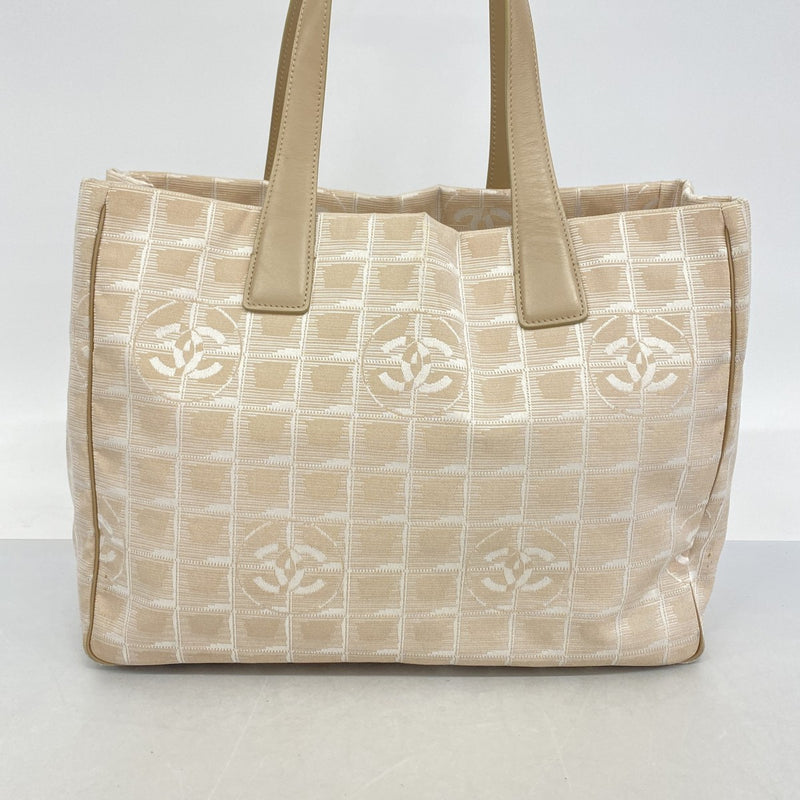 【6fb2546-k】シャネル トートバッグ ニュートラベル ナイロン ベージュ シャンパンゴールド金具【中古】レディース