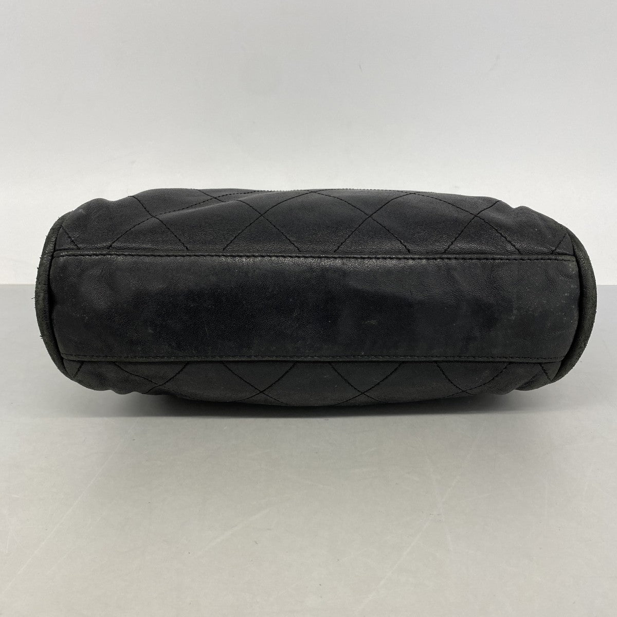 【6fb2547-k】シャネル ショルダーバッグ マトラッセ チェーンショルダー ラムスキン ブラック シルバー金具【中古】レディース