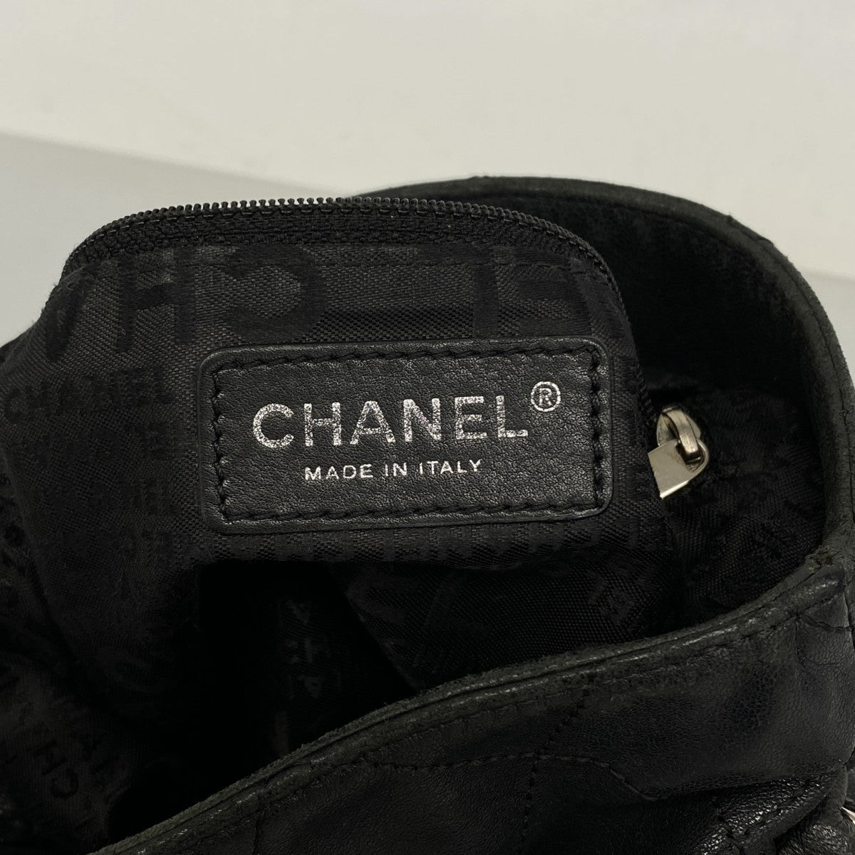 【6fb2547-k】シャネル ショルダーバッグ マトラッセ チェーンショルダー ラムスキン ブラック シルバー金具【中古】レディース