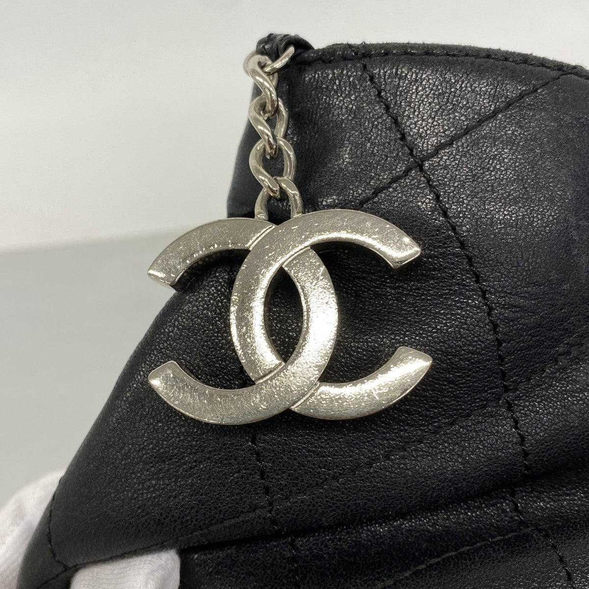 【6fb2547-k】シャネル ショルダーバッグ マトラッセ チェーンショルダー ラムスキン ブラック シルバー金具【中古】レディース