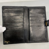 【6fb2548-k】シャネル 長財布 キャビアスキン ブラック ゴールド金具【中古】レディース