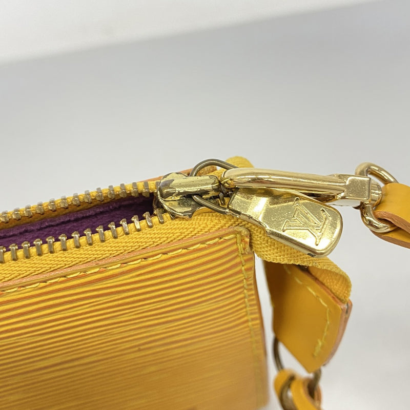 【6fb2595】ルイヴィトン ポーチ エピ ポシェットアクセソワール M52959 ジョーヌ【中古】レディース