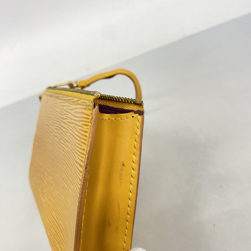 【6fb2595】ルイヴィトン ポーチ エピ ポシェットアクセソワール M52959 ジョーヌ【中古】レディース