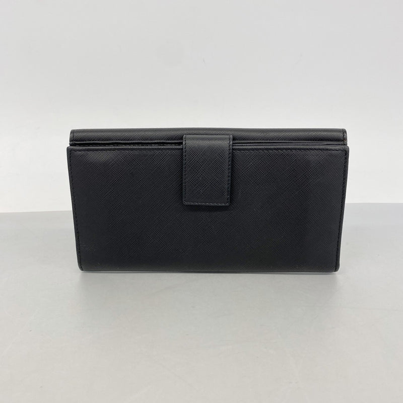 【6fb2612】サルヴァトーレフェラガモ 長財布 ヴァラ レザー ブラック シルバー金具【中古】レディース