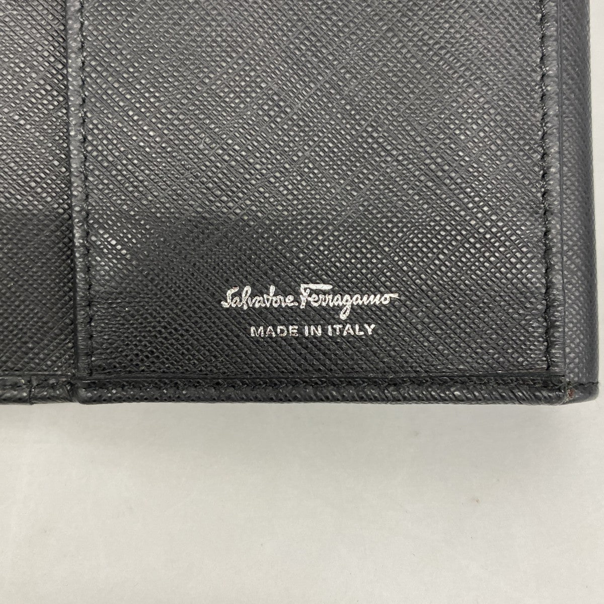 【6fb2612】サルヴァトーレフェラガモ 長財布 ヴァラ レザー ブラック シルバー金具【中古】レディース