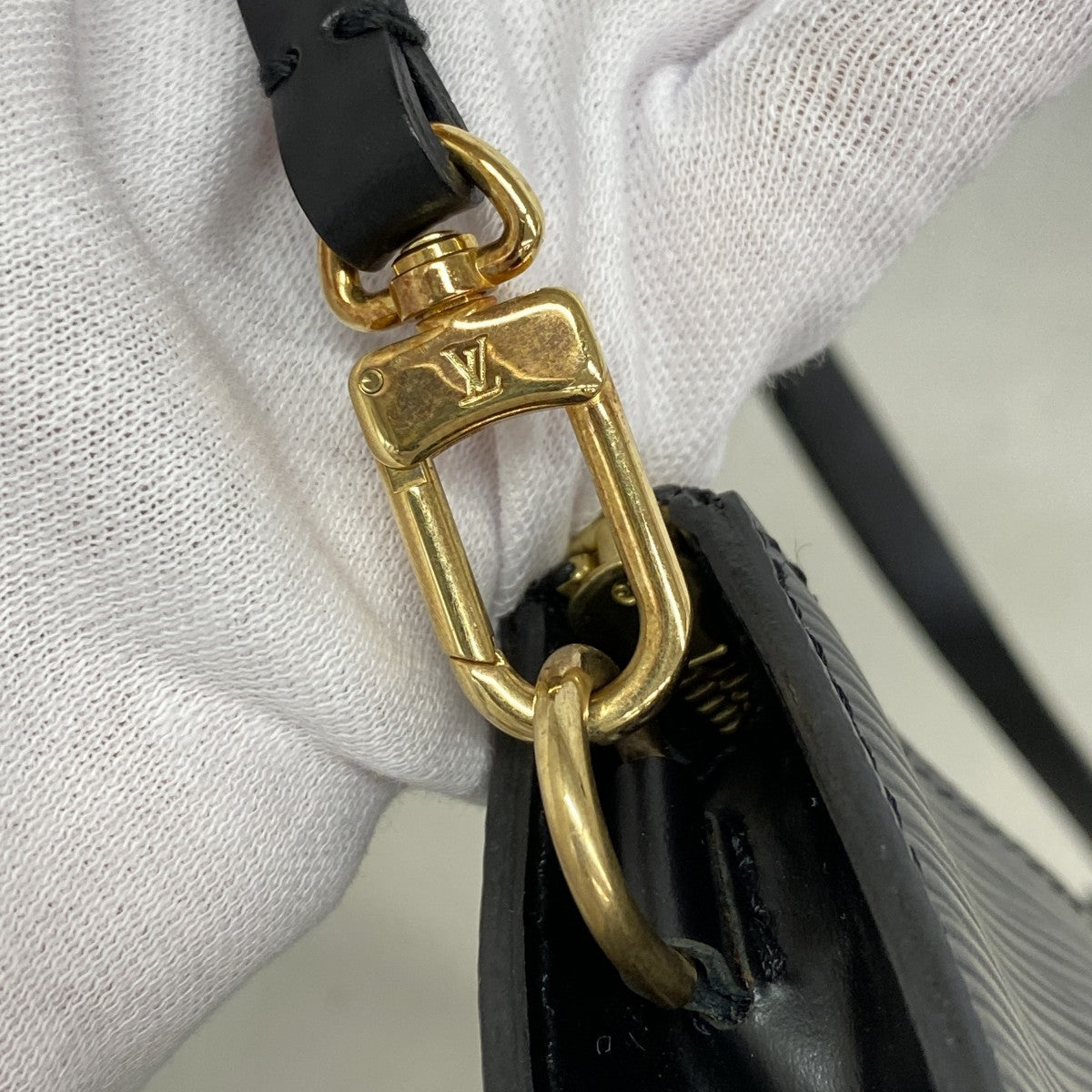 【6fb2624】ルイヴィトン ポーチ エピ ポシェットアクセソワール M52942 ノワール【中古】レディース