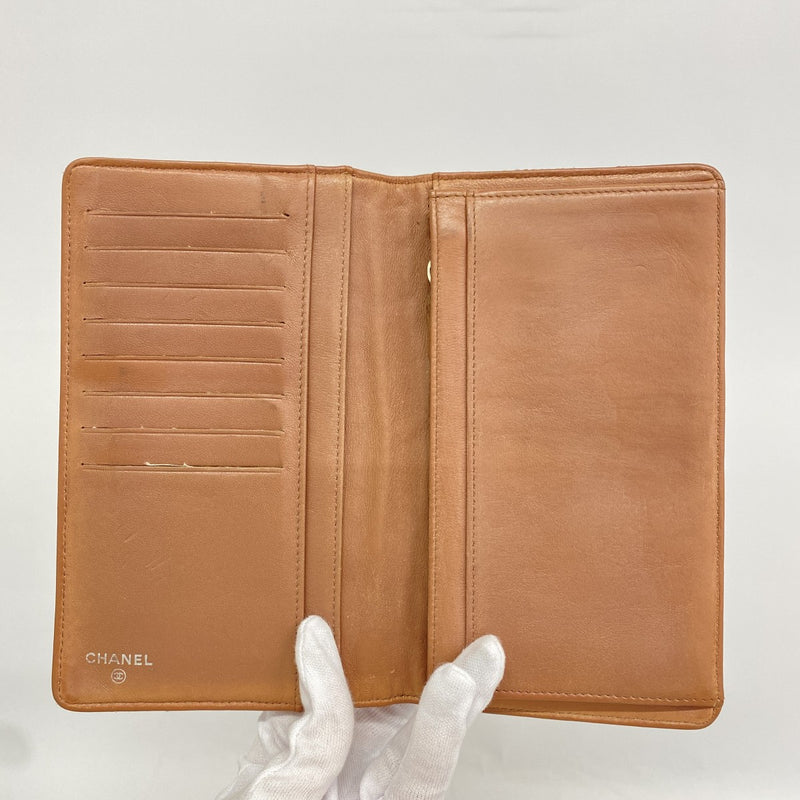 【6fb2650】シャネル 長財布 2.55 レザー ベージュ シルバー金具【中古】レディース