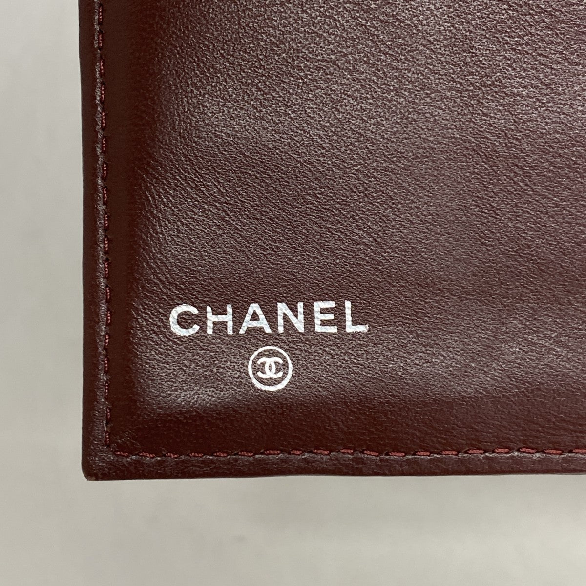 【6fb2666】シャネル 三つ折り長財布 マトラッセ ラムスキン ブラック シルバー金具【中古】レディース