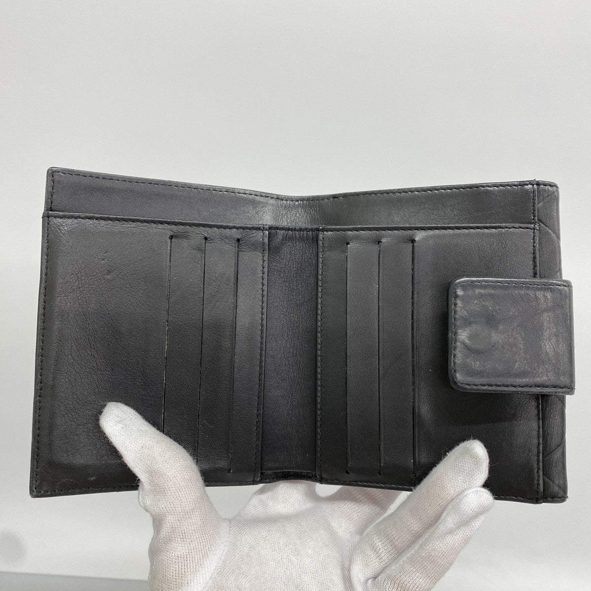 【6fb2667】シャネル 財布 マトラッセ ラムスキン ブラック シルバー金具【中古】レディース