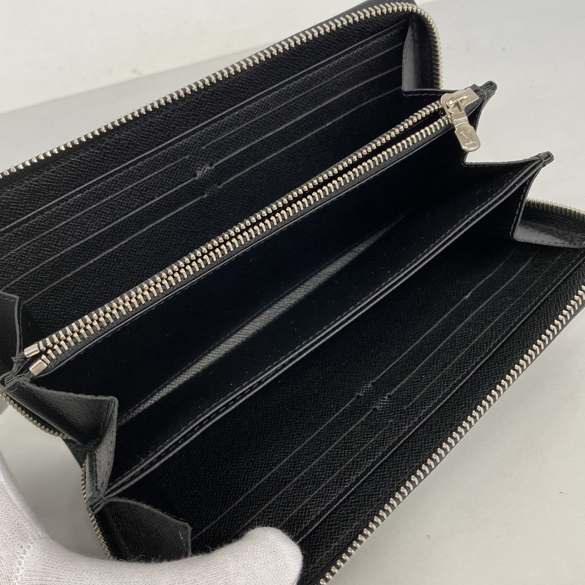 【6fb2725】ルイヴィトン 長財布 エピ ジッピーウォレット M61857 ノワール【中古】レディース