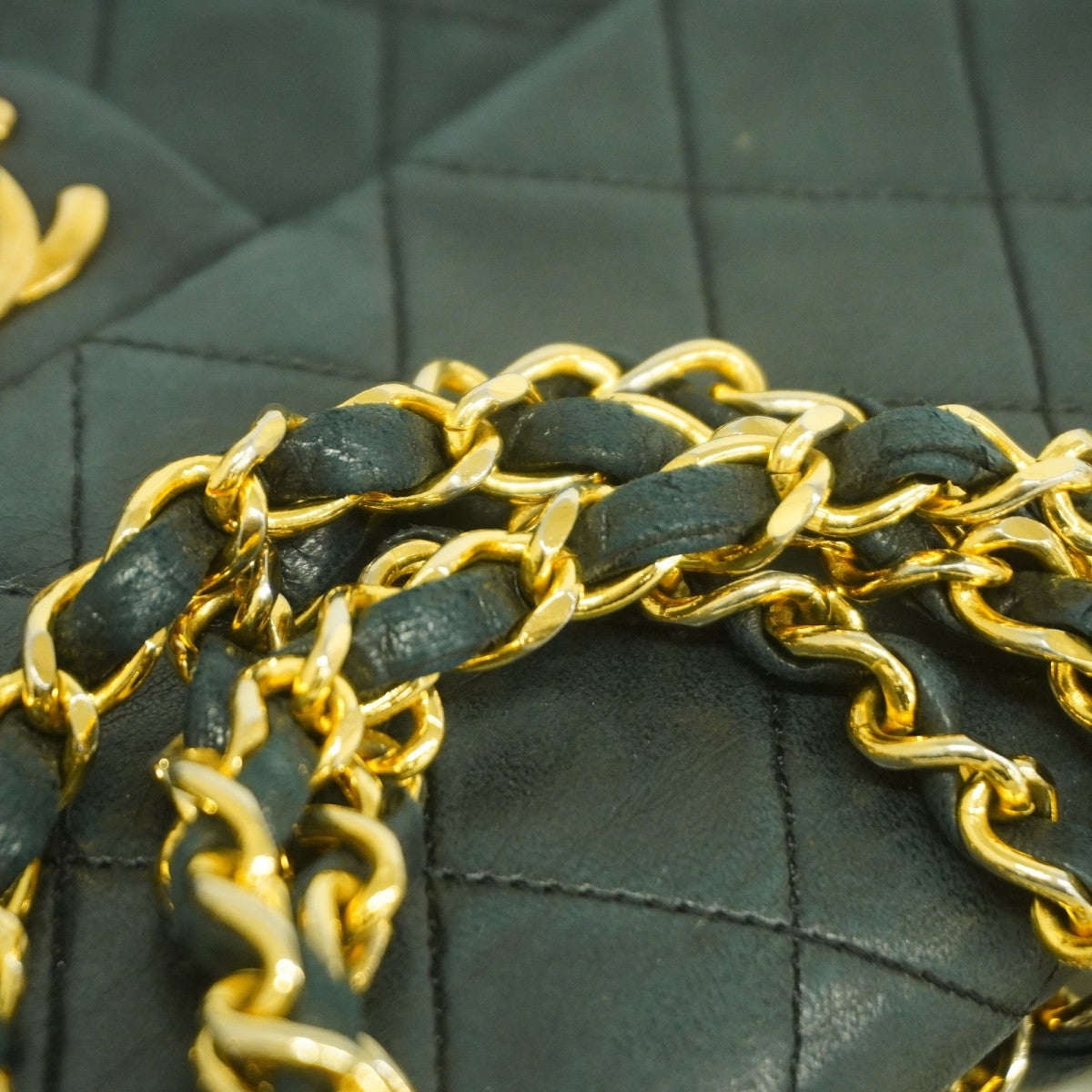 【6fb2744-k】シャネル ショルダーバッグ ミニマトラッセ チェーンショルダー ラムスキン ブラック ゴールド金具【中古】レディース