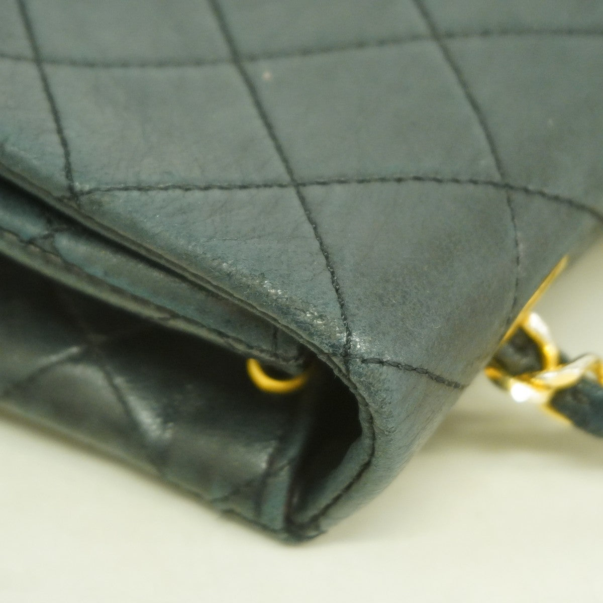 【6fb2744-k】シャネル ショルダーバッグ ミニマトラッセ チェーンショルダー ラムスキン ブラック ゴールド金具【中古】レディース