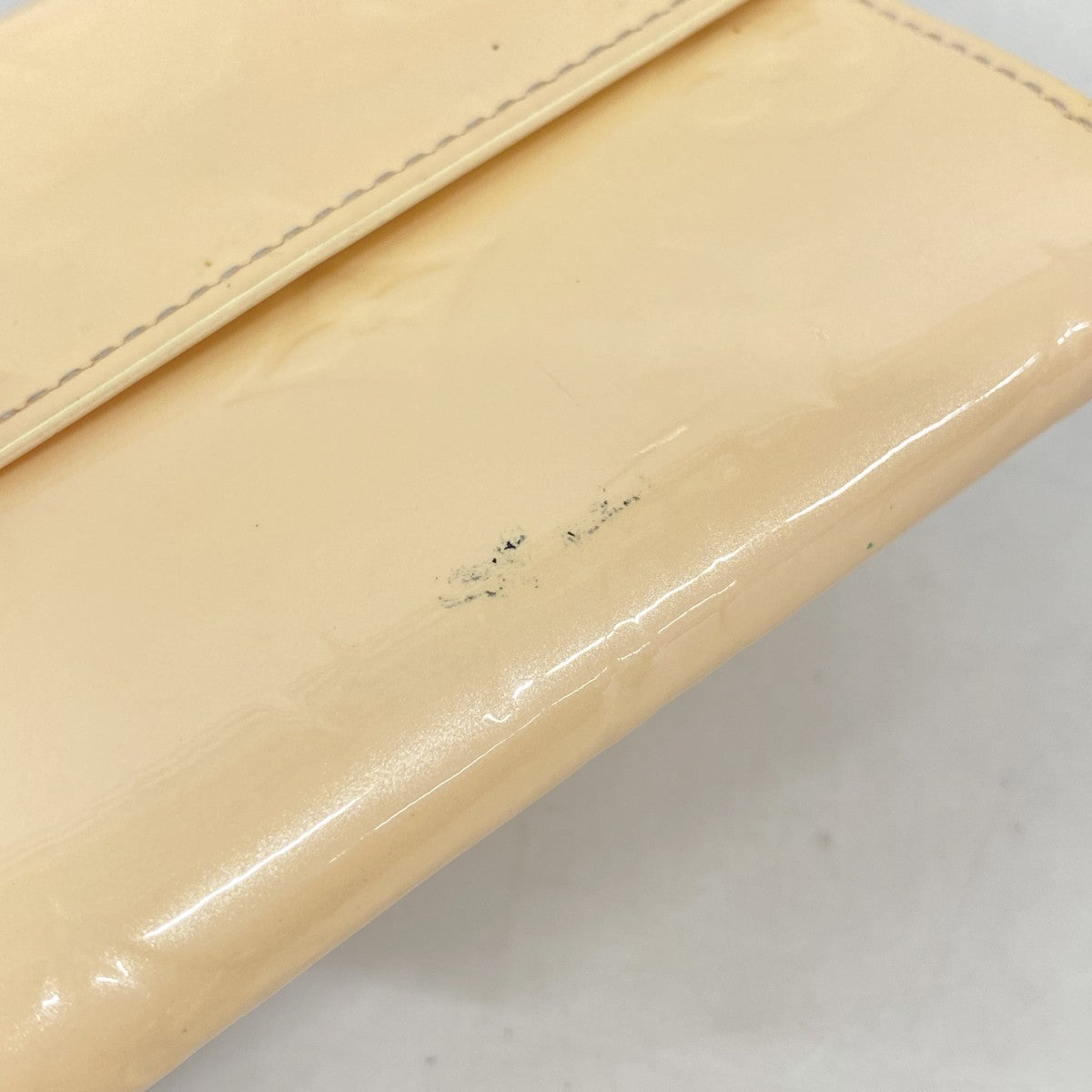 【6fb2750-k】ルイヴィトン 三つ折り財布 ヴェルニ ポルトモネビエカルトクレディ M91316 マシュマロピンク【中古】レディース