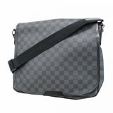 【6fb2829】ルイヴィトン ショルダーバッグ ダミエ・グラフィット ダニエルMM N58029 ブラック グレー【中古】メンズ