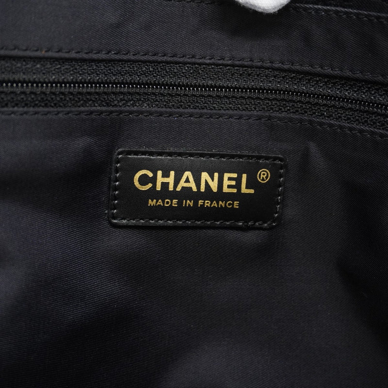 【6fb2933】シャネル トートバッグ ニュートラベル ナイロン ブラック ゴールド金具【中古】レディース