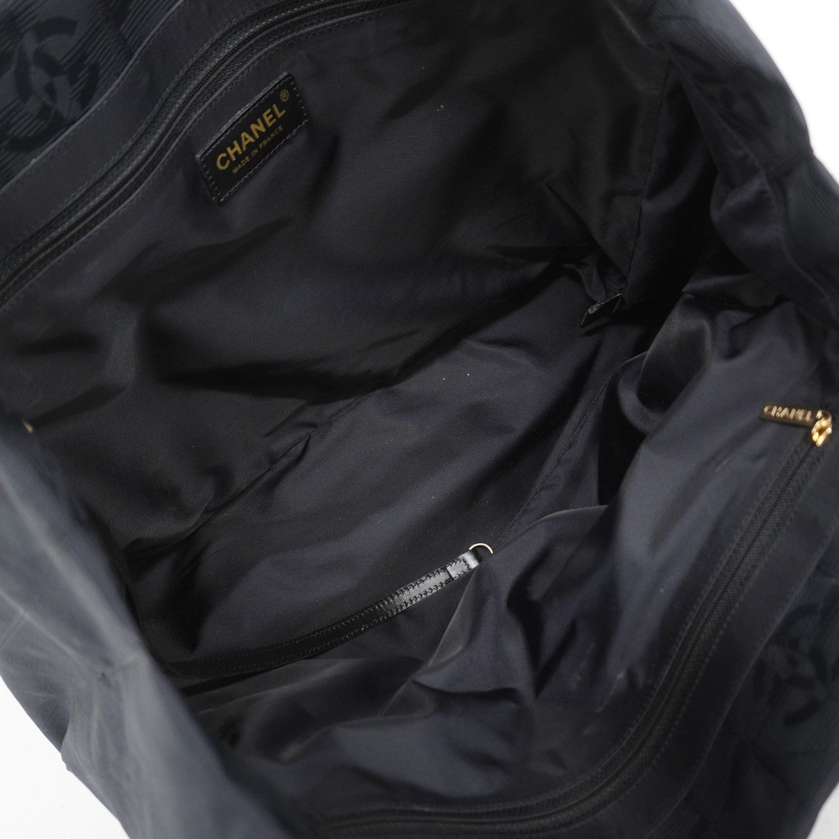 【6fb2933】シャネル トートバッグ ニュートラベル ナイロン ブラック ゴールド金具【中古】レディース