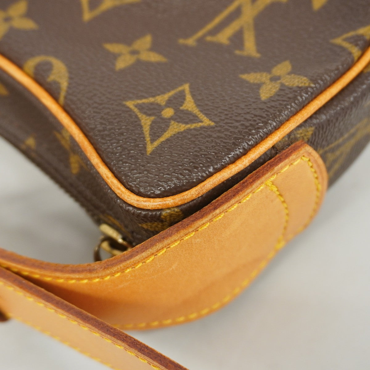 【6fb2938】ルイヴィトン ショルダーバッグ モノグラム クロワッサンMM M51512 ブラウン【中古】レディース