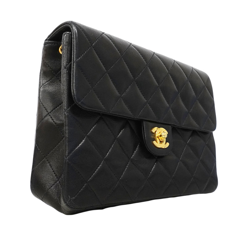 【6fb2956】シャネル ショルダーバッグ マトラッセ チェーンショルダー ラムスキン ブラック ゴールド金具【中古】レディース