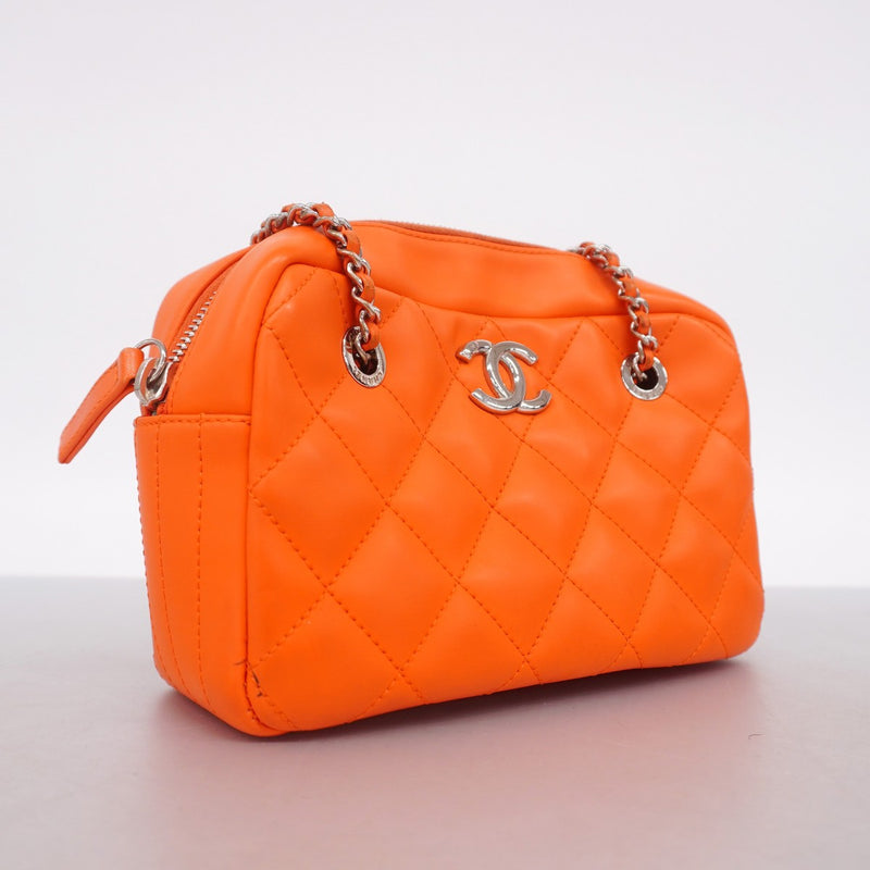 【6fb3087-k】シャネル ショルダーバッグ マトラッセ チェーンショルダー ラムスキン オレンジ シルバー金具【中古】レディース