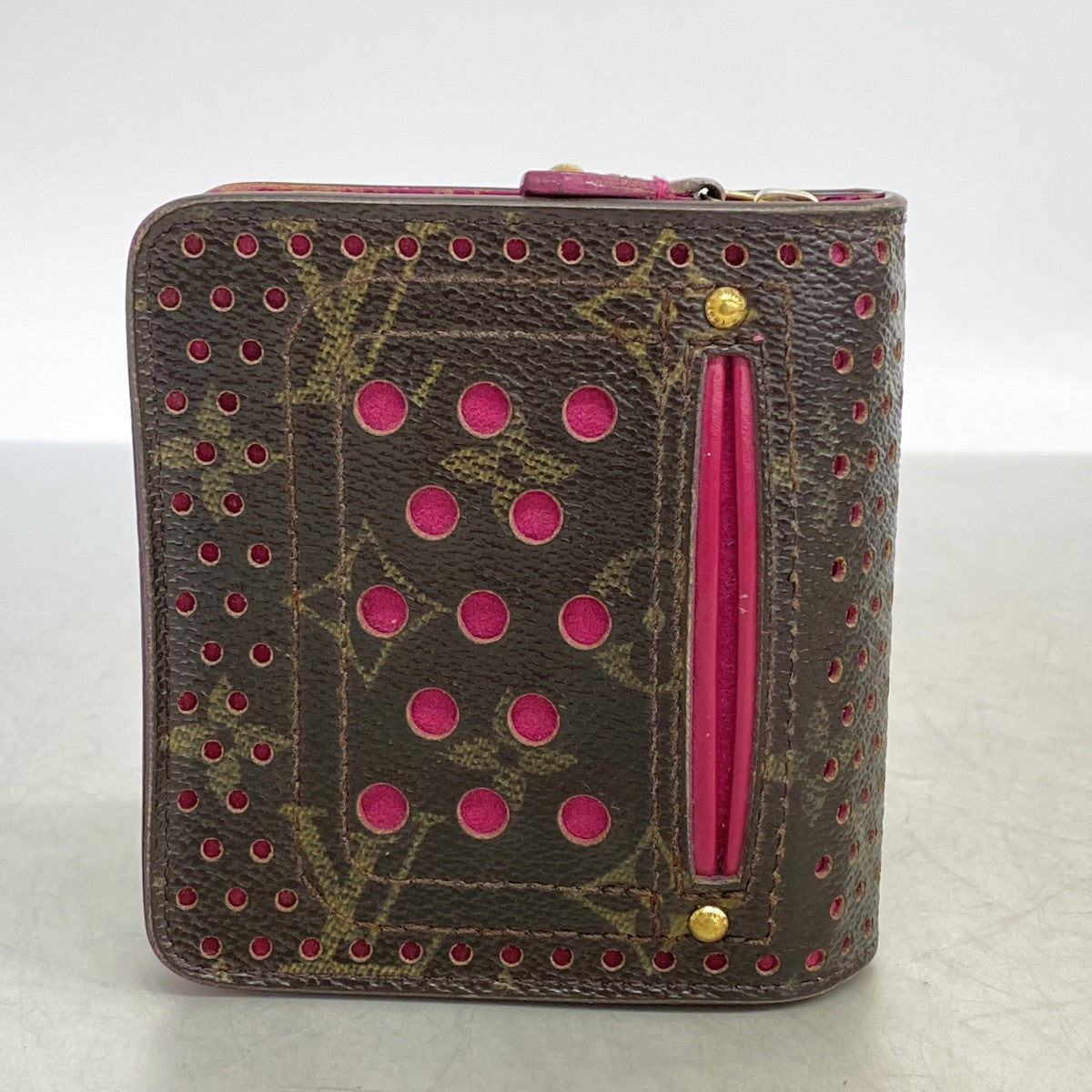 【6fb3137-k】ルイヴィトン 財布 モノグラム・ペルフォ コンパクトジップ M95188 フューシャ【中古】レディース