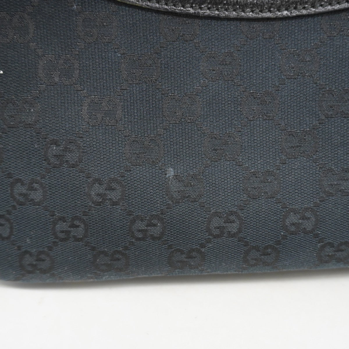 【6fb3158-k】グッチ ハンドバッグ GGキャンバス/バンブー 137378 キャンバス ブラック シャンパンゴールド金具【中古】レディース