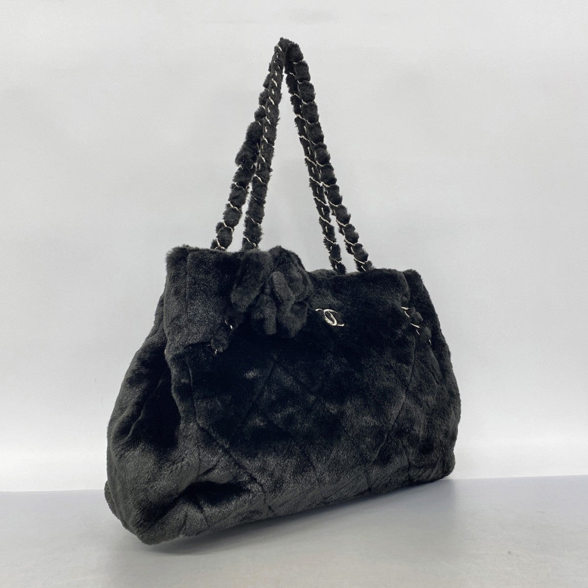 【6fb3180-k】シャネル チェーントート マトラッセ カメリア ファー ブラック シルバー金具【中古】レディース