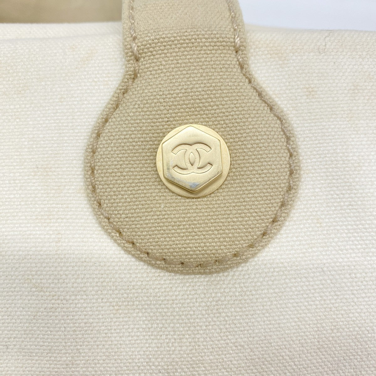 【6fb3181-k】シャネル トートバッグ マシュマロ キャンバス ホワイト ゴールド金具【中古】レディース