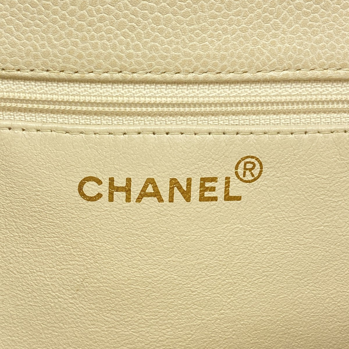 【6fb3200】シャネル トートバッグ キャビアスキン ホワイト ゴールド金具【中古】レディース
