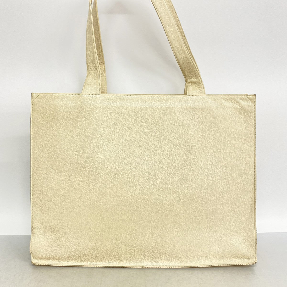 【6fb3200】シャネル トートバッグ キャビアスキン ホワイト ゴールド金具【中古】レディース