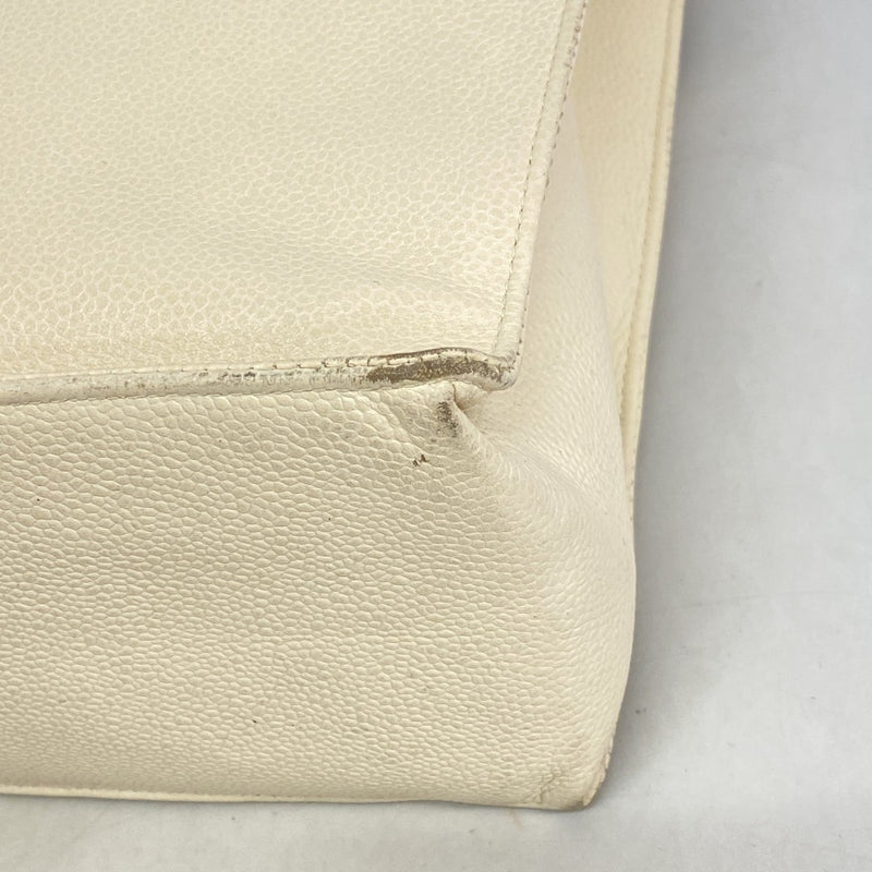 【6fb3200】シャネル トートバッグ キャビアスキン ホワイト ゴールド金具【中古】レディース