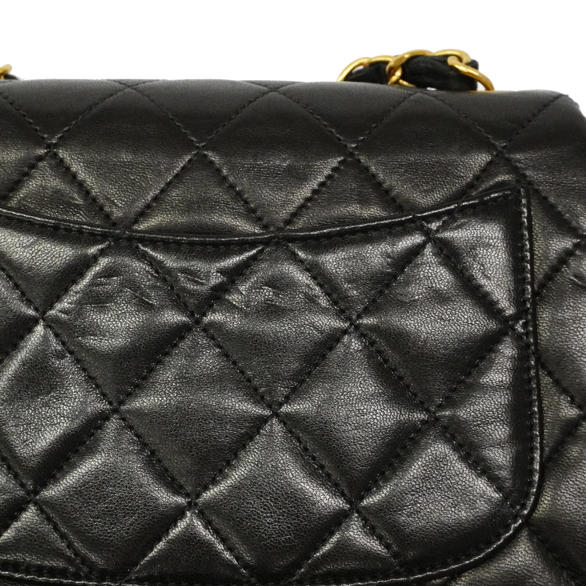 【6fb3211】シャネル ショルダーバッグ ミニマトラッセ チェーンショルダー ラムスキン ブラック ゴールド金具【中古】レディース
