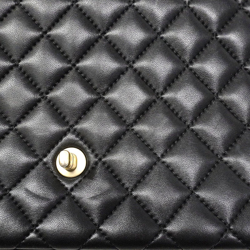 【6fc3225】シャネル ショルダーバッグ デカマトラッセ Wチェーン ラムスキン ブラック シャンパンゴールド金具【中古】レディース