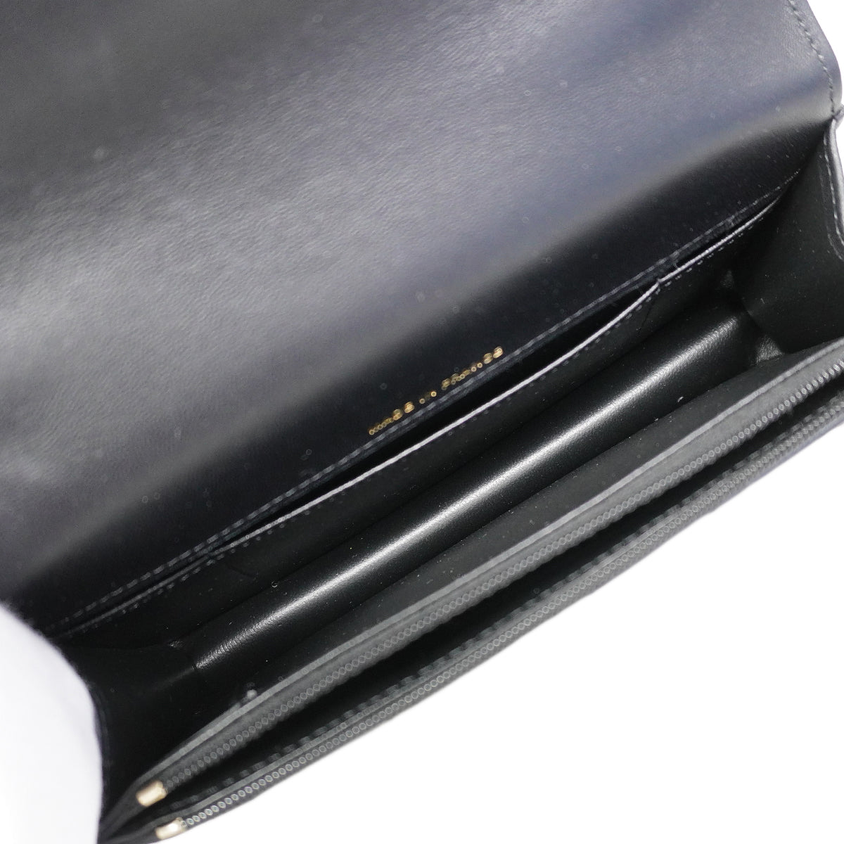 【6fc3250】シャネル フォンケース マトラッセ チェーンショルダー ラムスキン ブラック シャンパンゴールド金具 2wayバッグ【中古】レディース