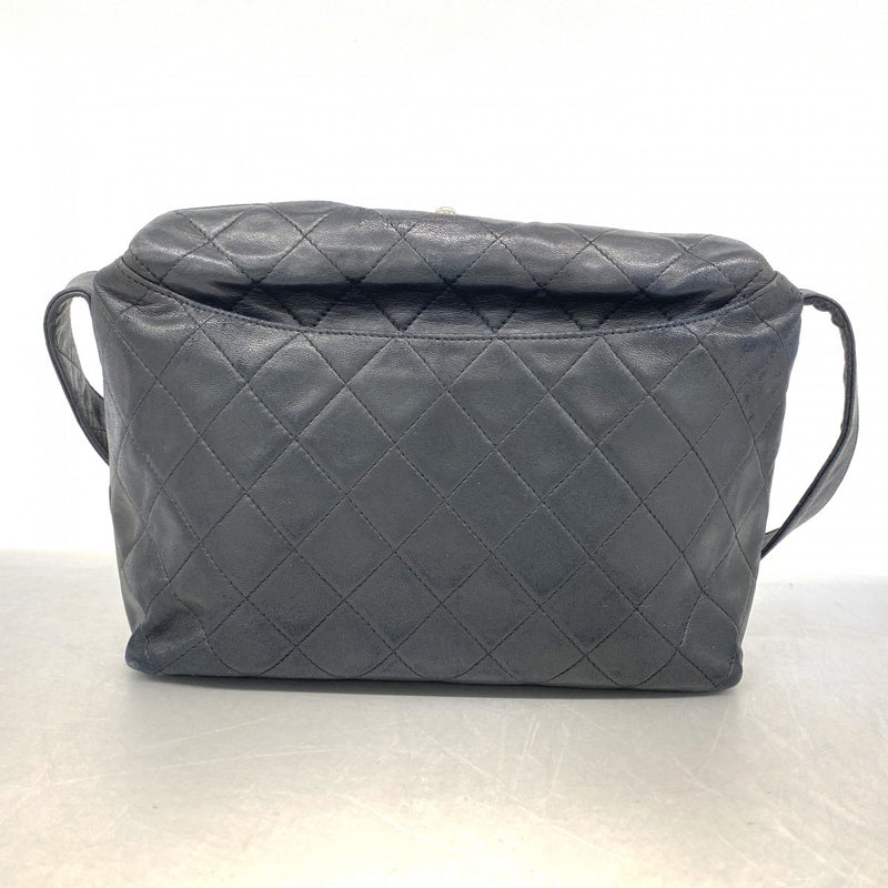 【6fc3312】シャネル ショルダーバッグ マトラッセ ラムスキン ブラック ゴールド金具【中古】レディース