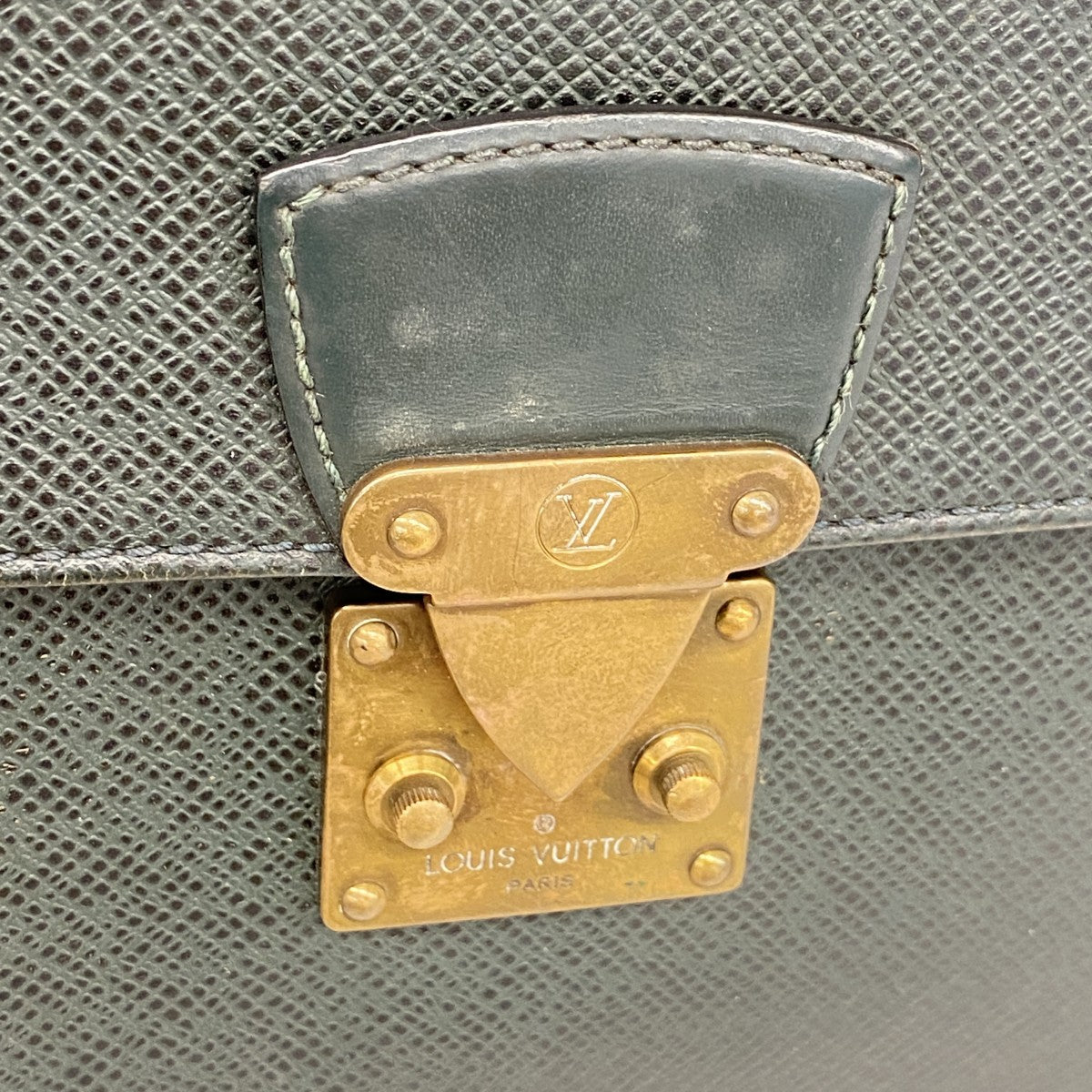 【6fc3317】ルイヴィトン クラッチバッグ タイガ ポシェットクラド M30194 エピセア【中古】メンズ