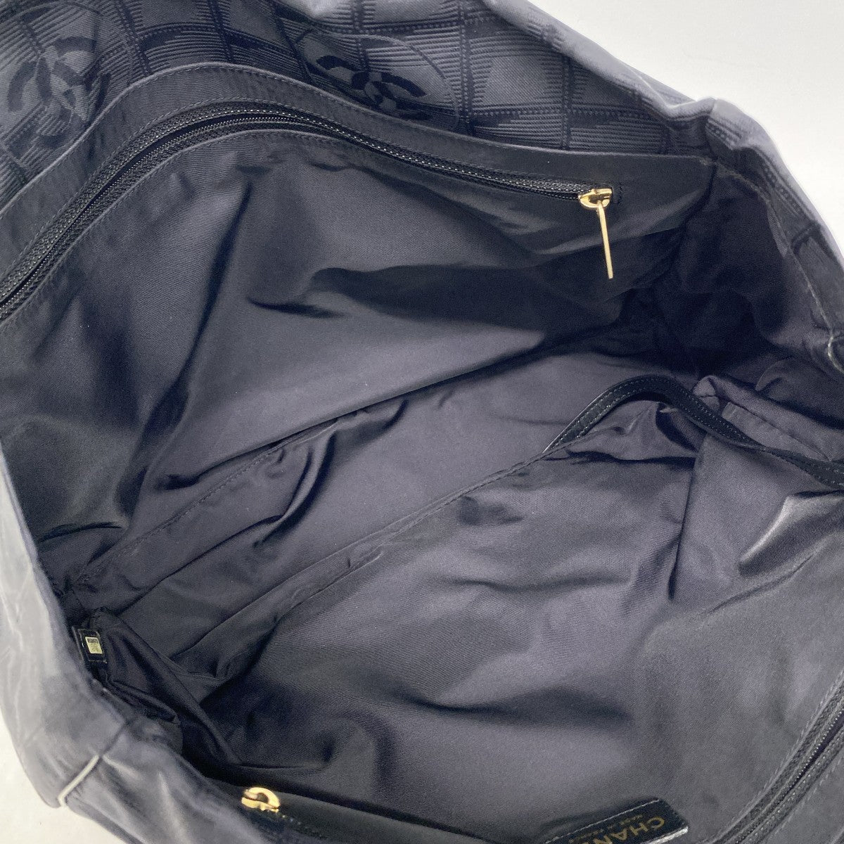 【6fc3333-k】シャネル トートバッグ ニュートラベル ナイロン ブラック シャンパンゴールド金具【中古】レディース