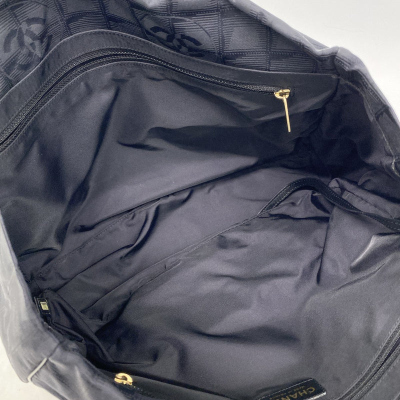 【6fc3333-k】シャネル トートバッグ ニュートラベル ナイロン ブラック シャンパンゴールド金具【中古】レディース
