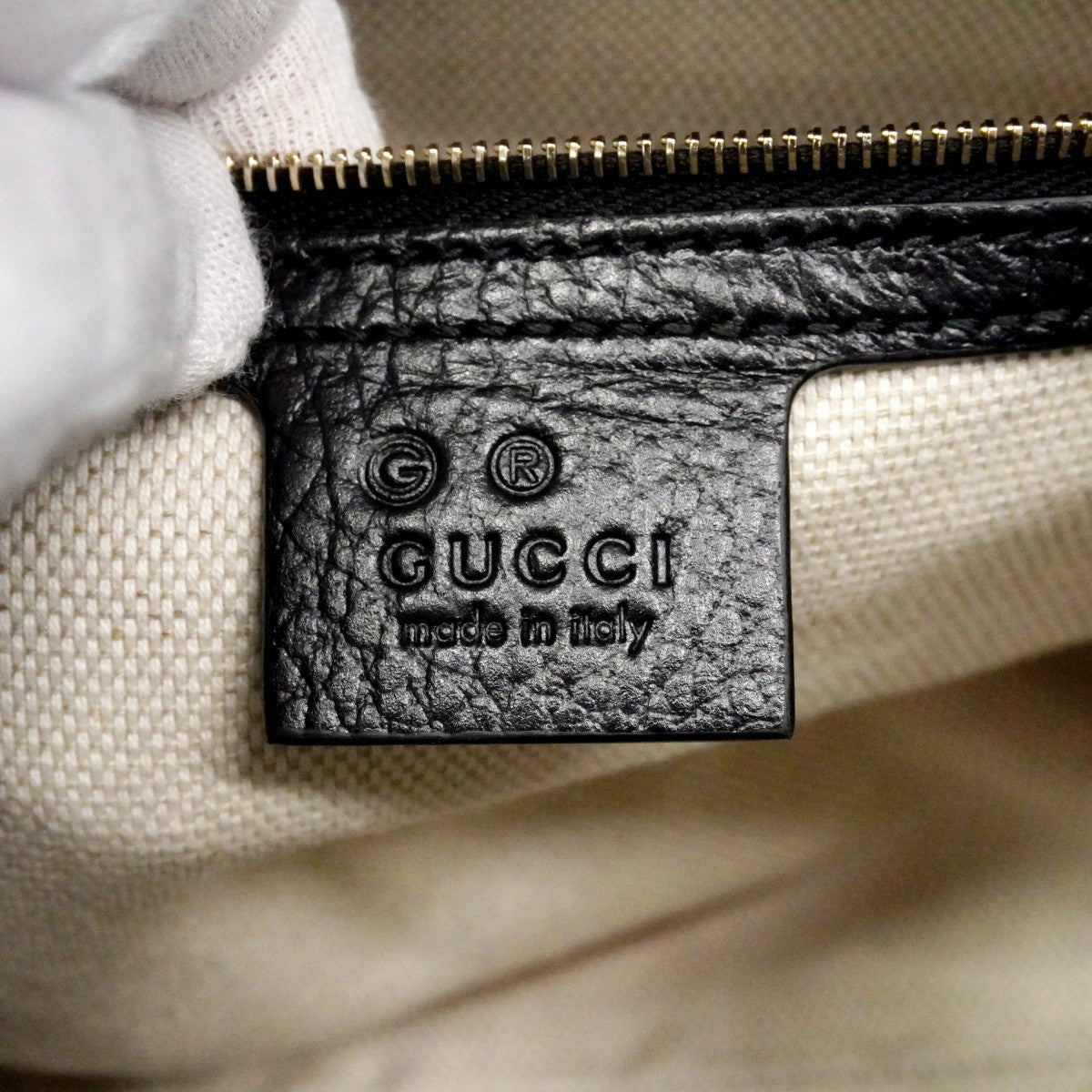 【6fc3346】グッチ ハンドバッグ ソーホー 607722 レザー ブラック シャンパンゴールド金具 2wayバッグ【中古】レディース
