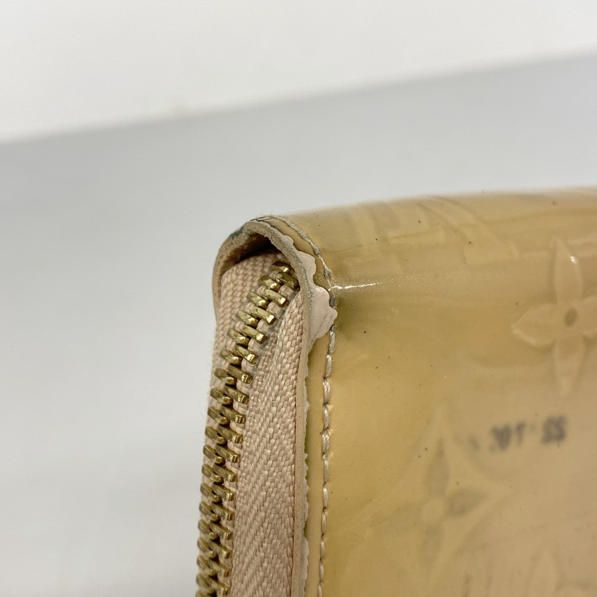 【6fc3574】ルイヴィトン 長財布 ヴェルニ ジッピーウォレット M91530 ローズフロランタン【中古】レディース