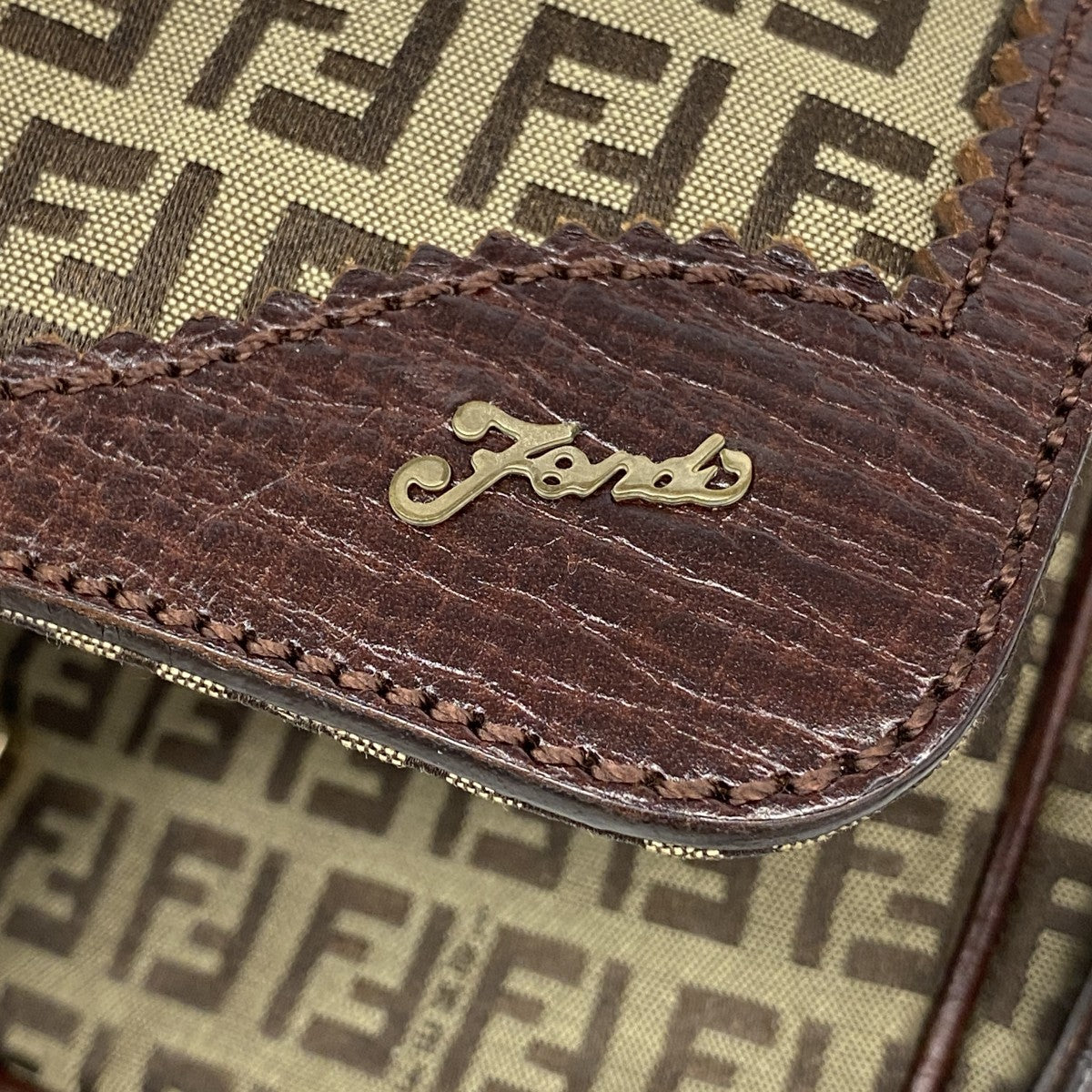 【6fc3616】フェンディ ショルダーバッグ ズッキーノ ナイロンキャンバス ブラウン ゴールド金具【中古】レディース
