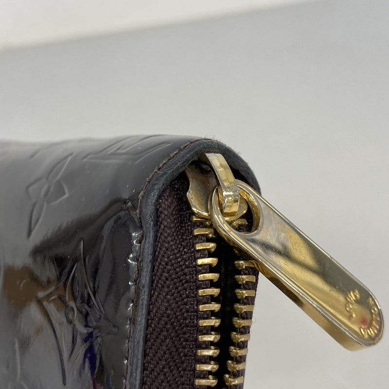 【6fc3631-k】ルイヴィトン 長財布 ヴェルニ ジッピーウォレット M93522 アマラント【中古】レディース