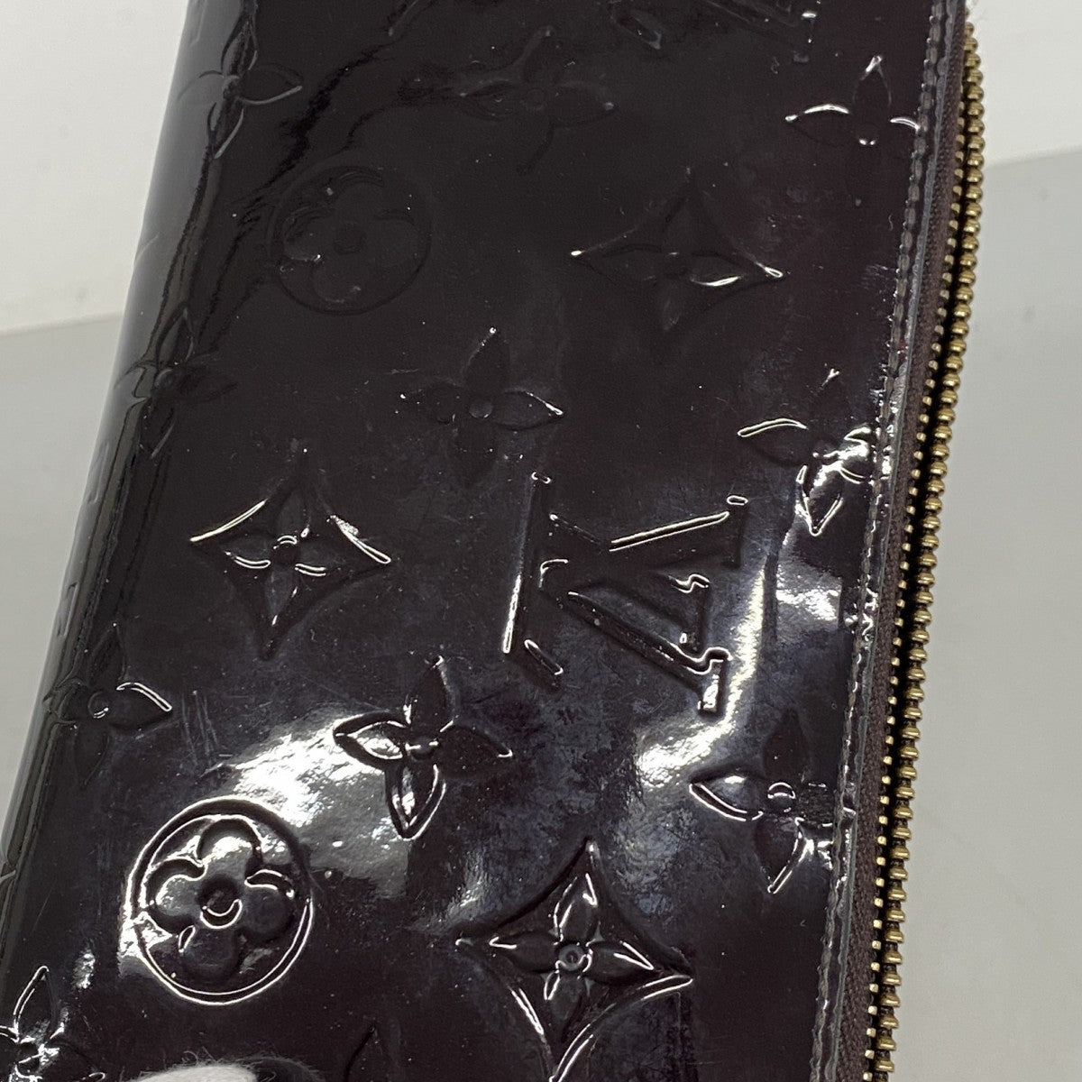 【6fc3631-k】ルイヴィトン 長財布 ヴェルニ ジッピーウォレット M93522 アマラント【中古】レディース