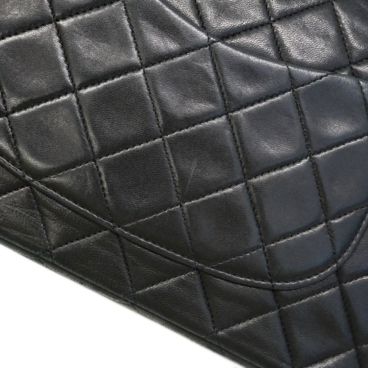 【6fc3638】シャネル ショルダーバッグ マトラッセ Wフラップ Wチェーン ラムスキン ブラック ゴールド金具【中古】レディース