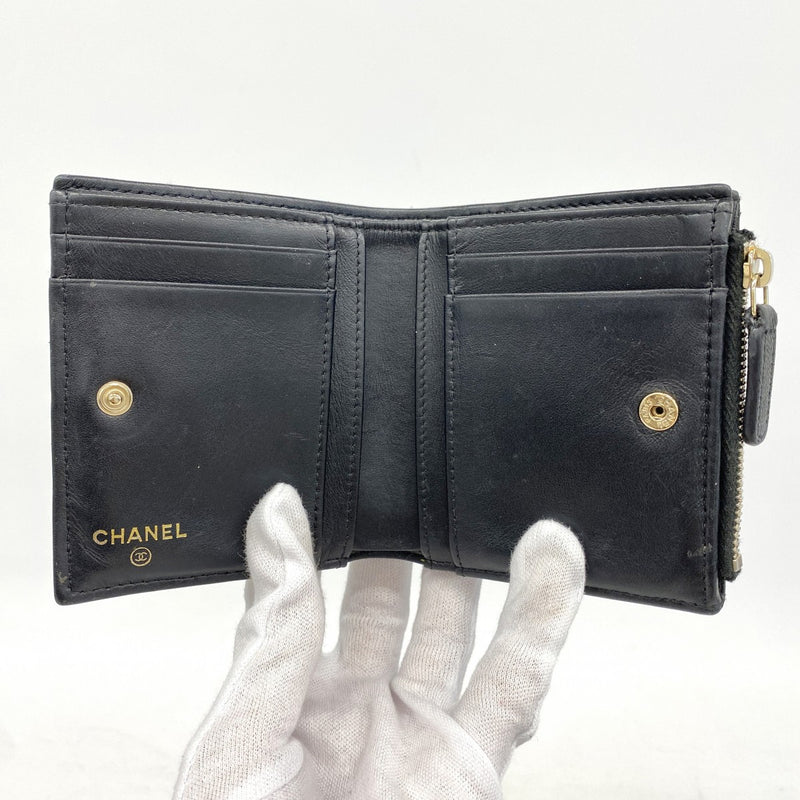 【6fc3740-h】シャネル 財布 マトラッセ キャビアスキン ブラック ゴールド金具【中古】レディース