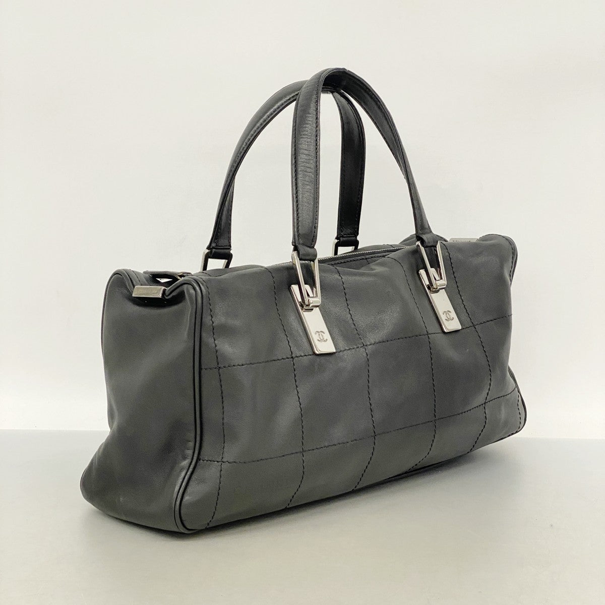 【6fc3790】シャネル ハンドバッグ チョコバー ラムスキン ブラック シルバー金具【中古】レディース