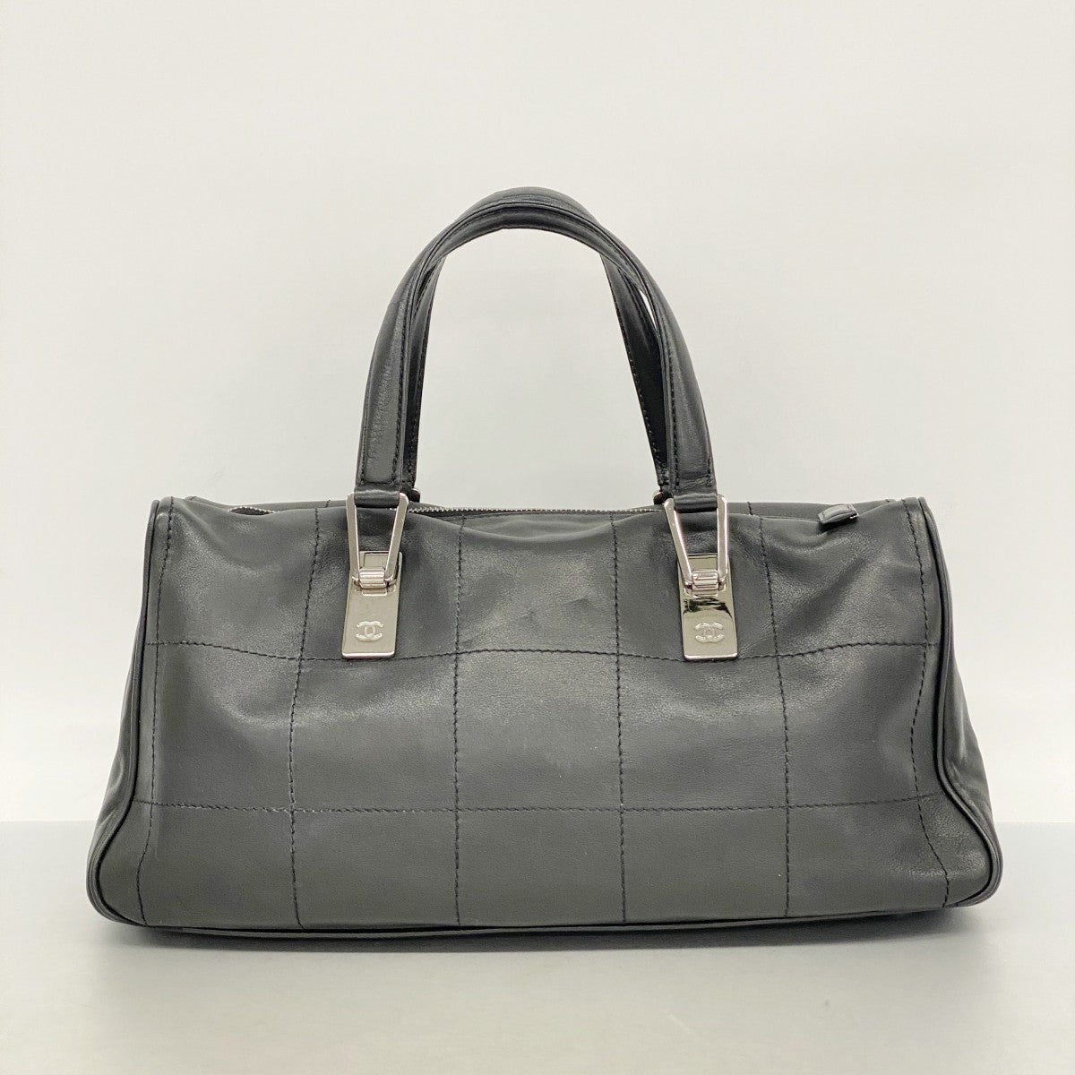 【6fc3790】シャネル ハンドバッグ チョコバー ラムスキン ブラック シルバー金具【中古】レディース
