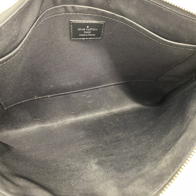 【6fc3881】ルイヴィトン クラッチバッグ モノグラム・エクリプス ポシェットディスカバリー M62291 ブラック【中古】メンズ
